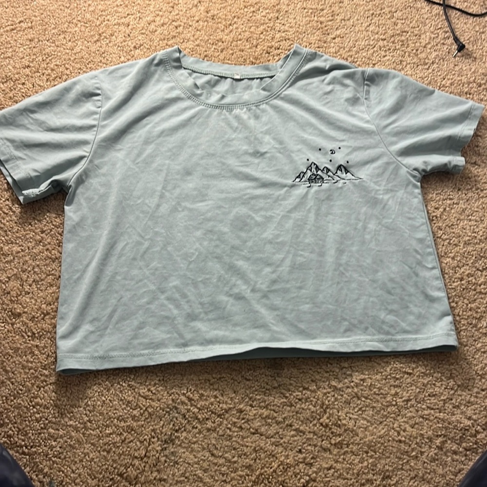 CROPPED T SHIRT